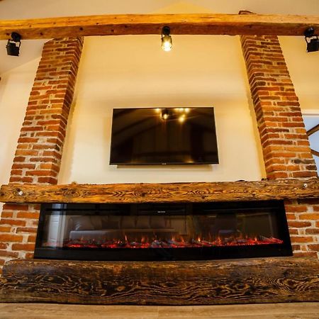 Apartamento Alpine Loft Câmpulung Moldovenesc Exterior foto