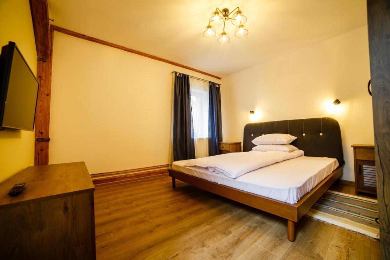 Apartamento Alpine Loft Câmpulung Moldovenesc Exterior foto