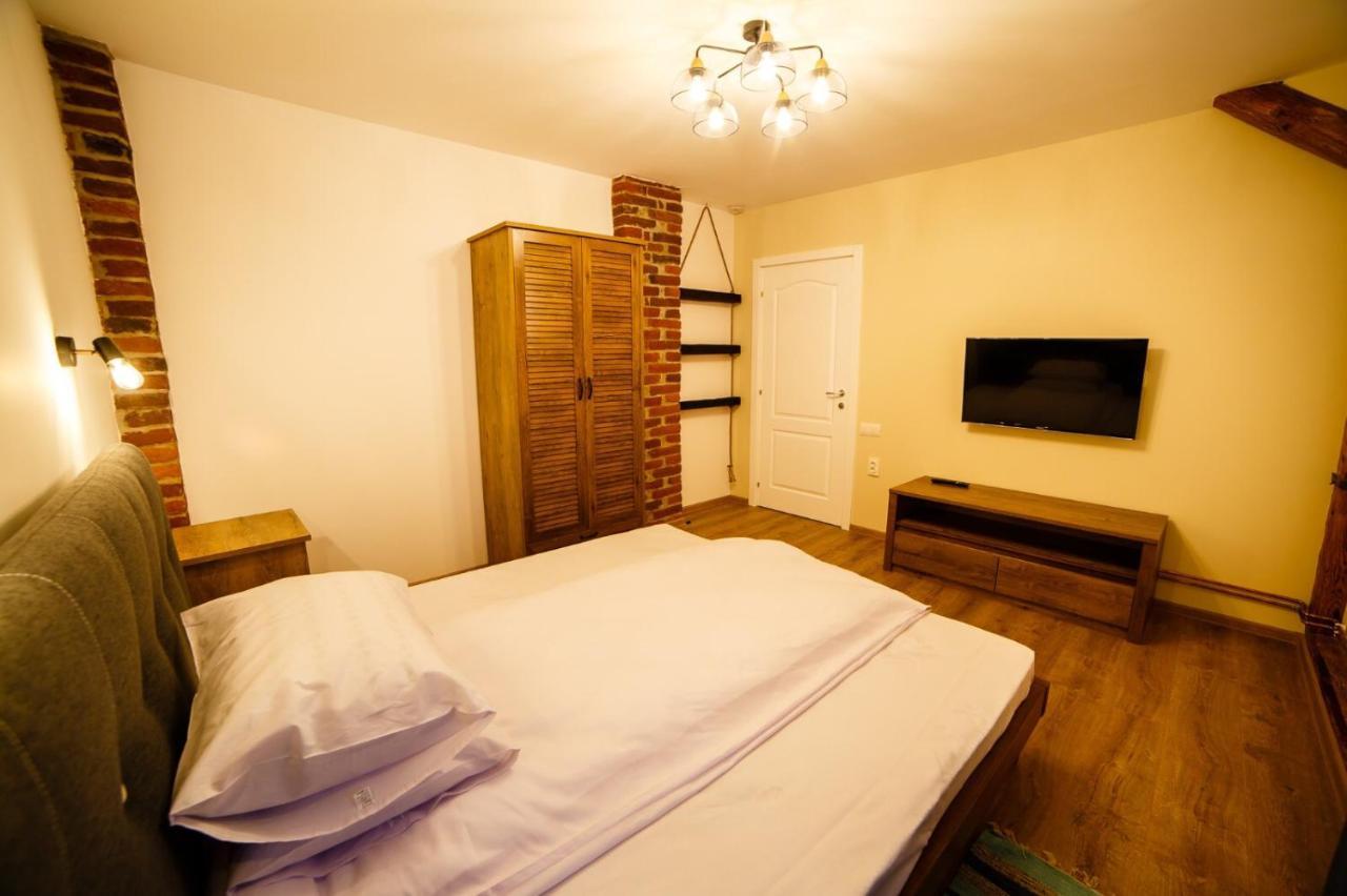 Apartamento Alpine Loft Câmpulung Moldovenesc Exterior foto