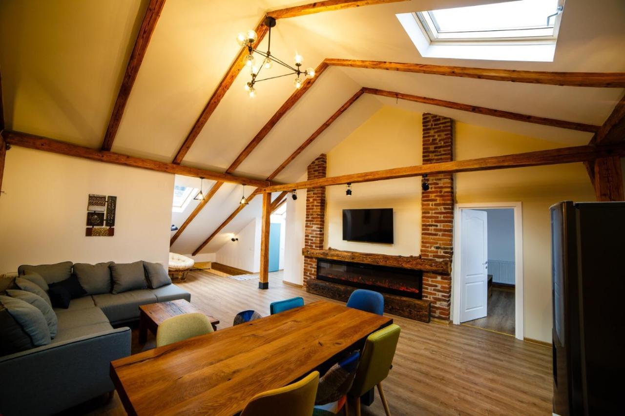 Apartamento Alpine Loft Câmpulung Moldovenesc Exterior foto